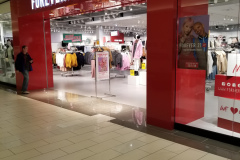Forever 21 storefront glass, Manassas Mall in Manassas, VA – CBE Glass commercial glass project, photo 39